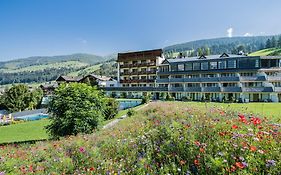 Family Resort Rainer